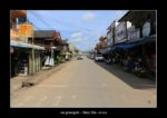 la rue principale de Huay Xai - l'autre ailleurs au Laos, une autre idée du voyage
