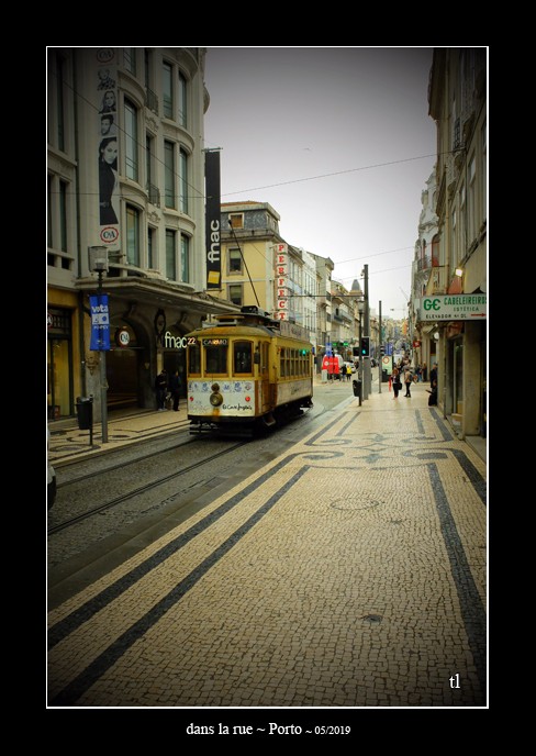 dans la rue à Porto