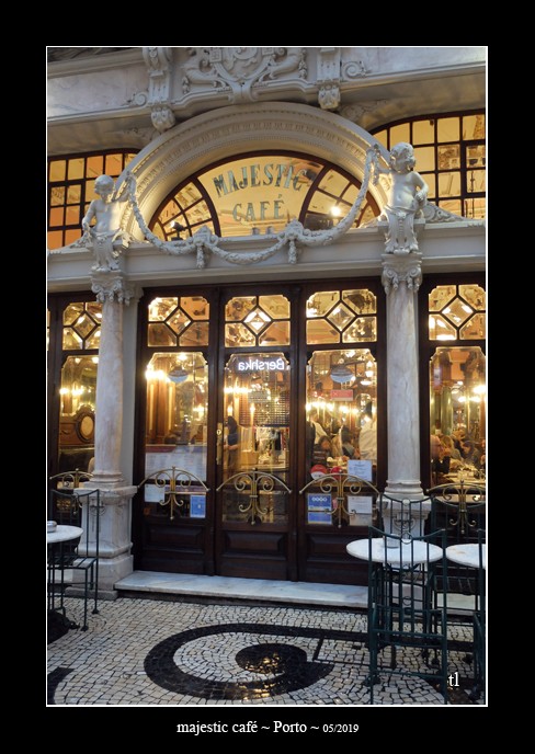 majestic café à Porto