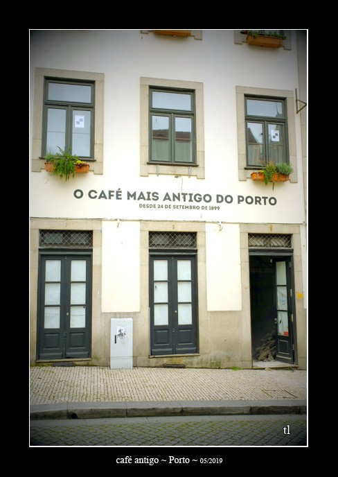 O café mais antigo do Porto