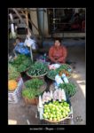 sur le marché de Bagan au Myanmar (Birmanie) - thierry llopis photographies (www.thierryllopis.fr)