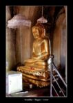 dans un temple à Bagan au Myanmar (Birmanie) - thierry llopis photographies (www.thierryllopis.fr)