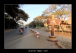 entrée de la ville de Bagan au Myanmar (Birmanie) - thierry llopis photographies (www.thierryllopis.fr)