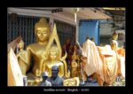bouddhas en stock à Bangkok.